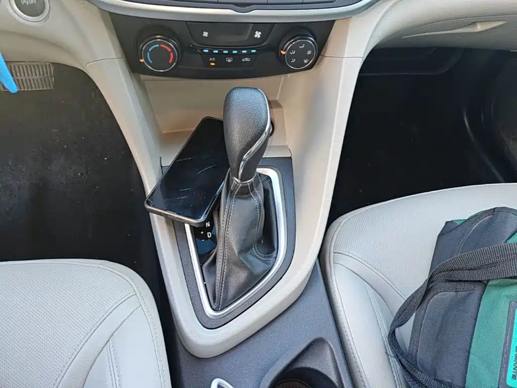 Buick Excelle 2020 — фото 14