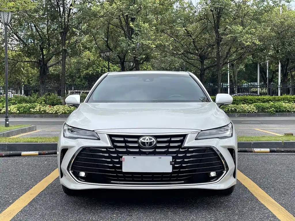 Toyota Avalon 2023 — фото 2