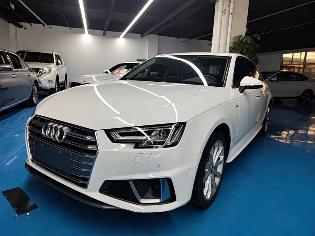 Audi A4L 2019