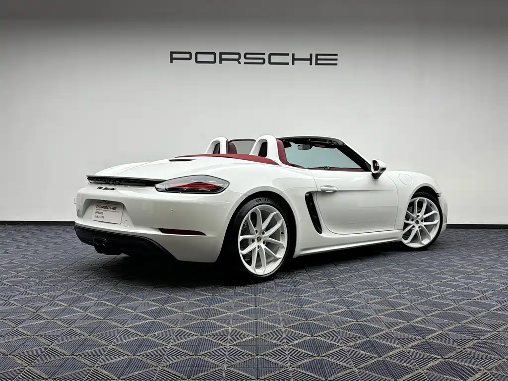Porsche 718 2026 — фото 2