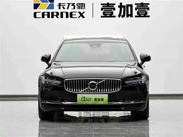 Volvo S90 Plug-In Hybrid 2022