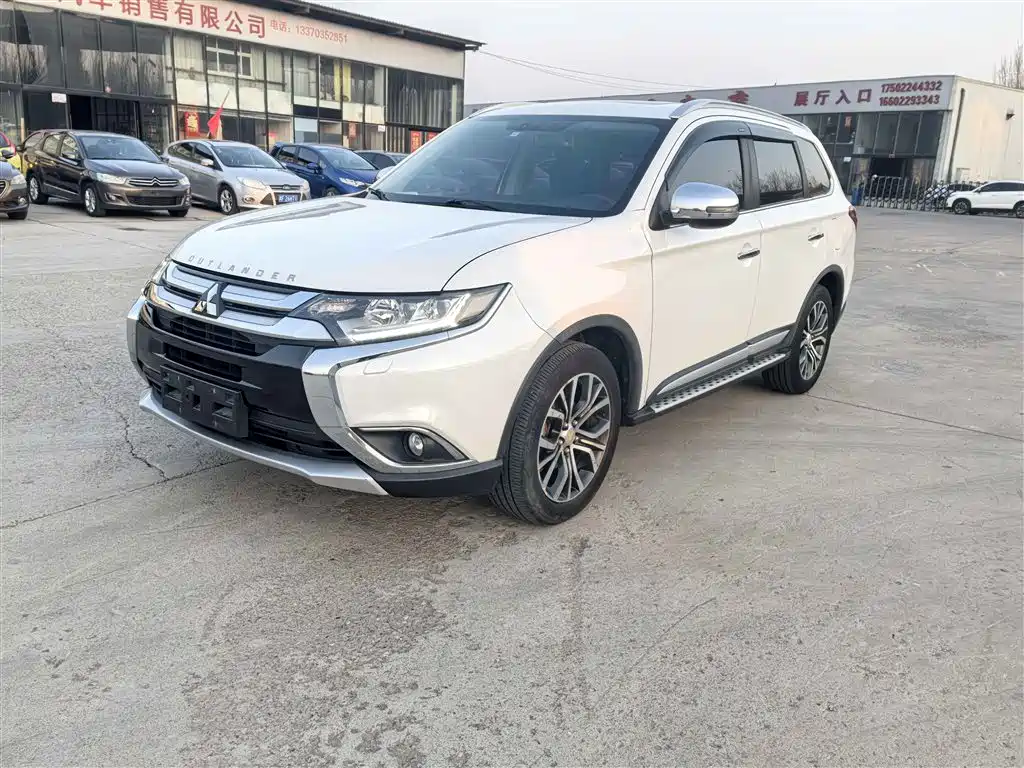Mitsubishi Outlander 2017