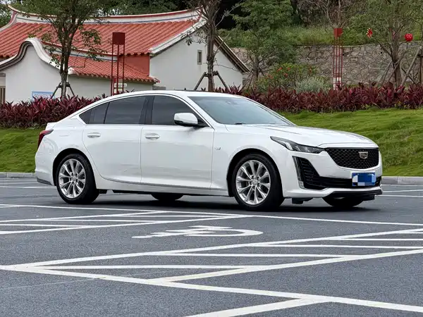 Cadillac CT5 2022
