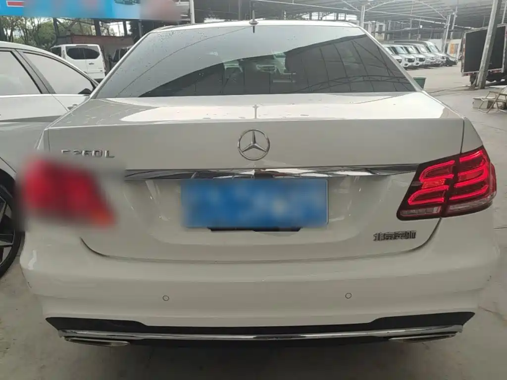 Mercedes-Benz E-Class 2015