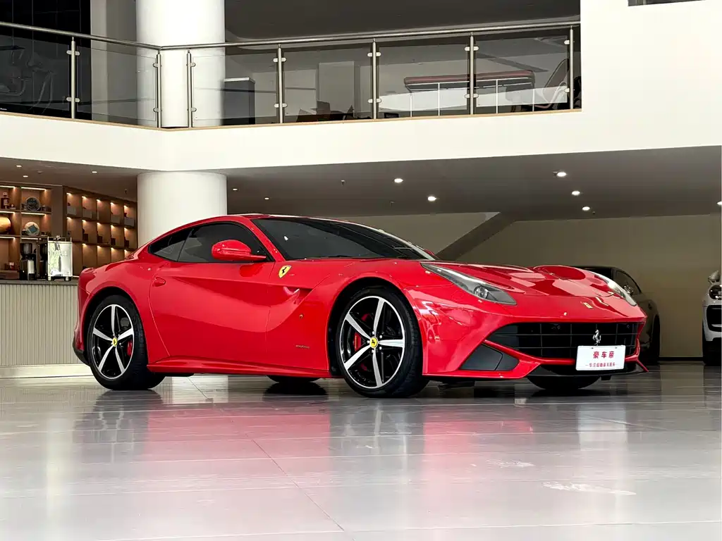 Ferrari F12berlinetta 2014 — фото 13