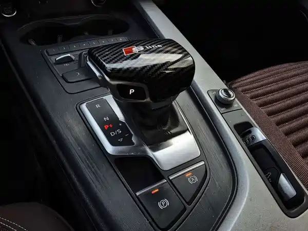 Audi A4L 2019