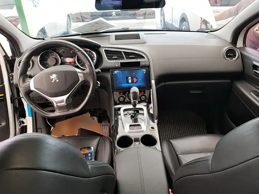 Peugeot 3008 2016 — фото 10