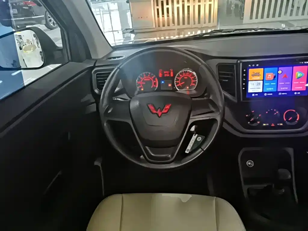 Wuling Hongguang V 2023 — фото 11