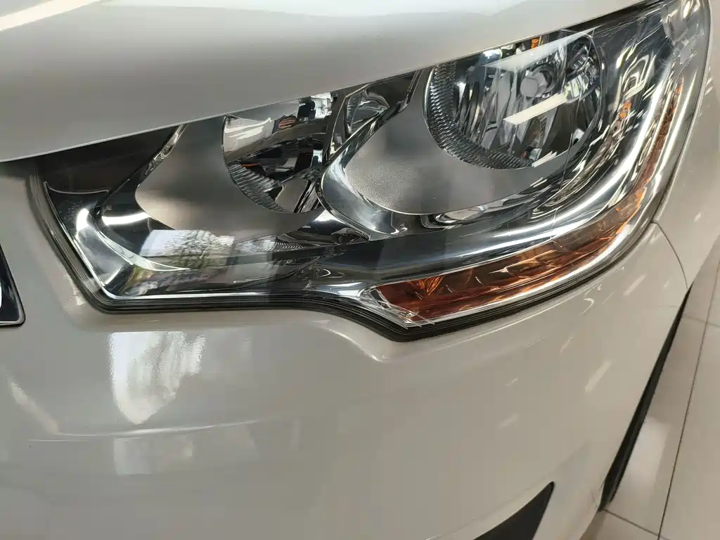 Citroen C4L 2013 — фото 16