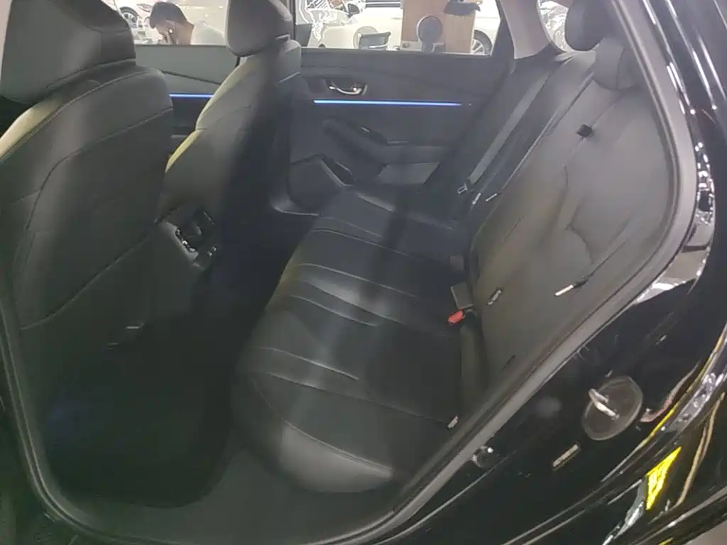 Honda Accord 2024 — фото 17