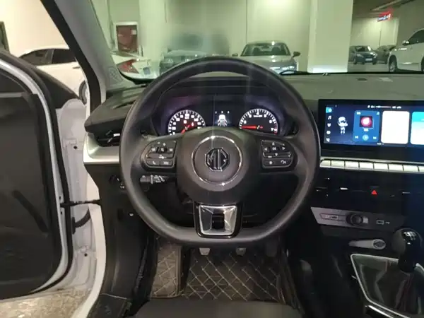 MG MG5 2025