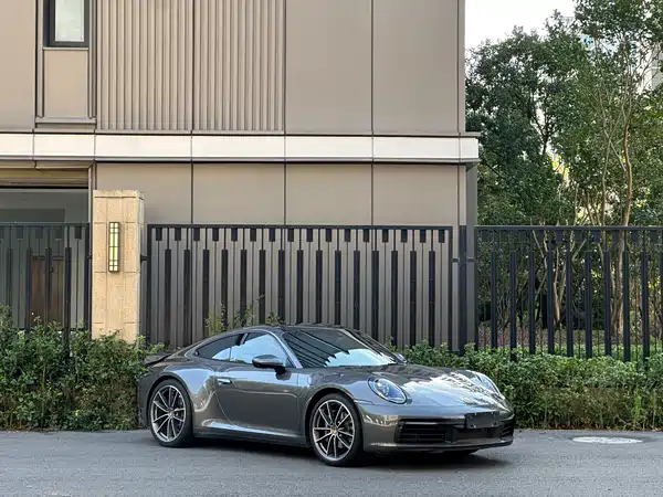 Porsche 911 2024