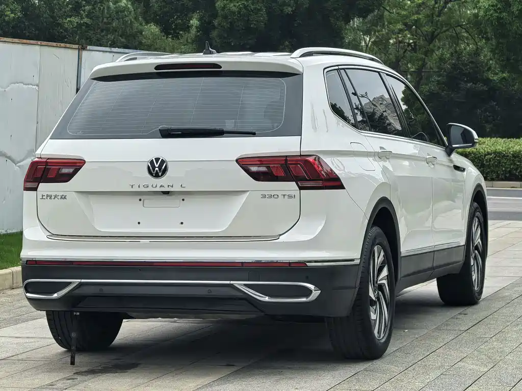 Volkswagen Tiguan L 2022