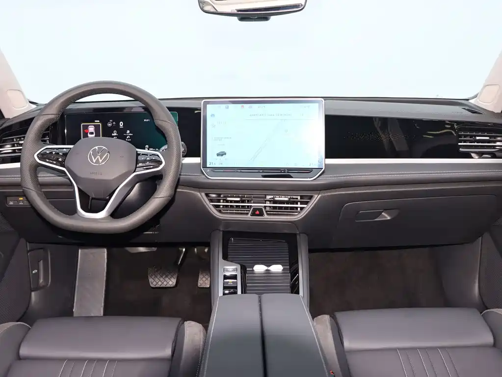 Volkswagen Magotan 2025