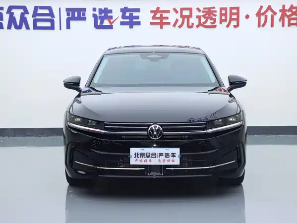 Volkswagen Magotan 2025