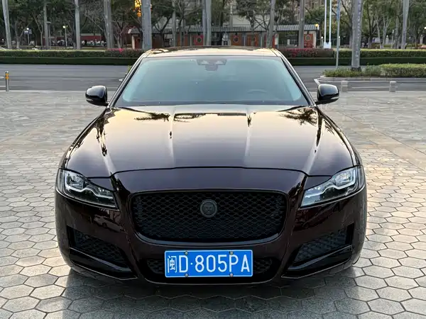 Jaguar XFL 2018
