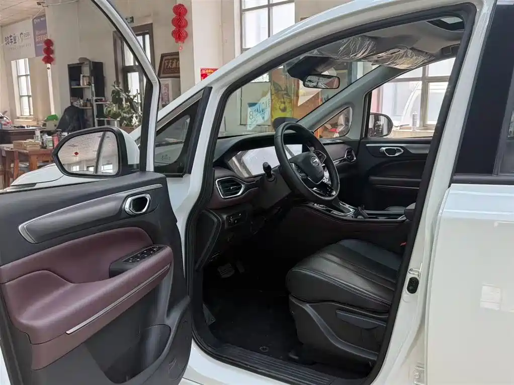 GAC Motor Trumpchi M6 2023