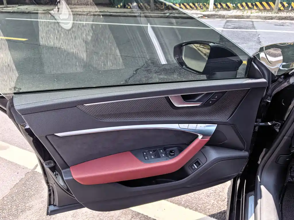 Audi A7L 2023 — фото 7