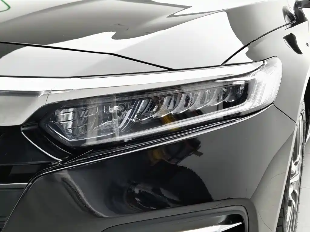 Honda Accord 2020 — фото 7