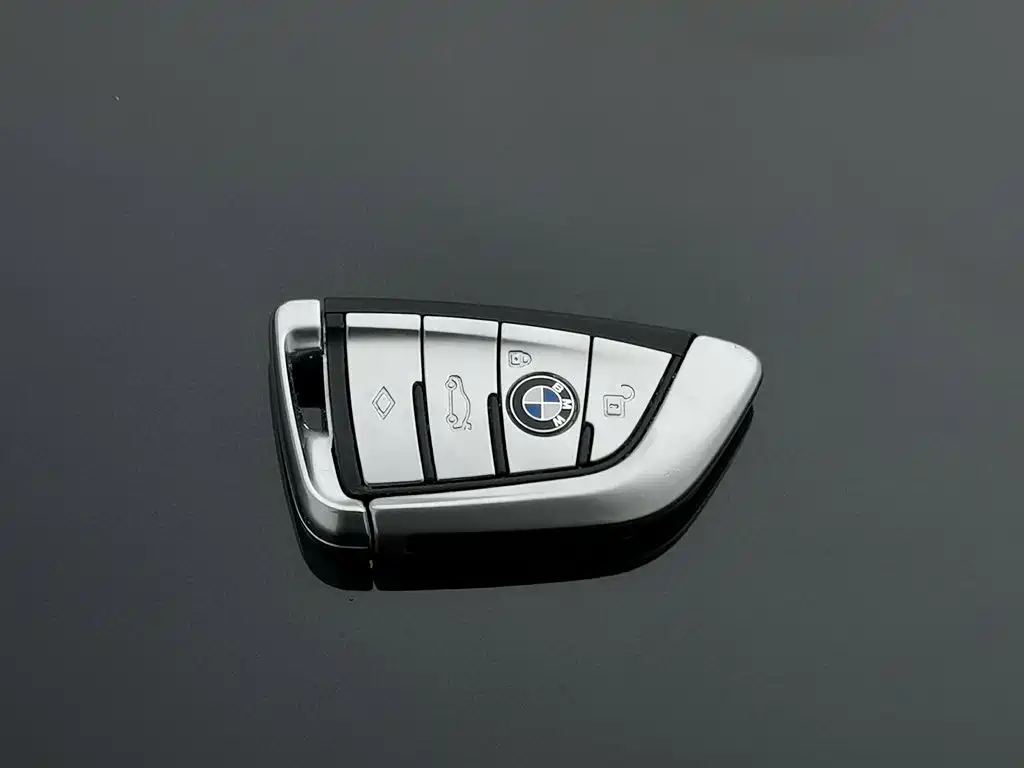BMW 5 Series 2020 — фото 19