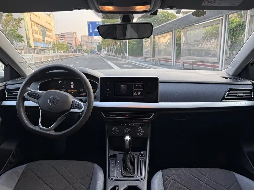 Volkswagen Lavida 2022
