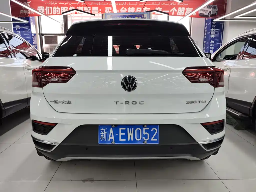 Volkswagen T-Roc 2023 — фото 10