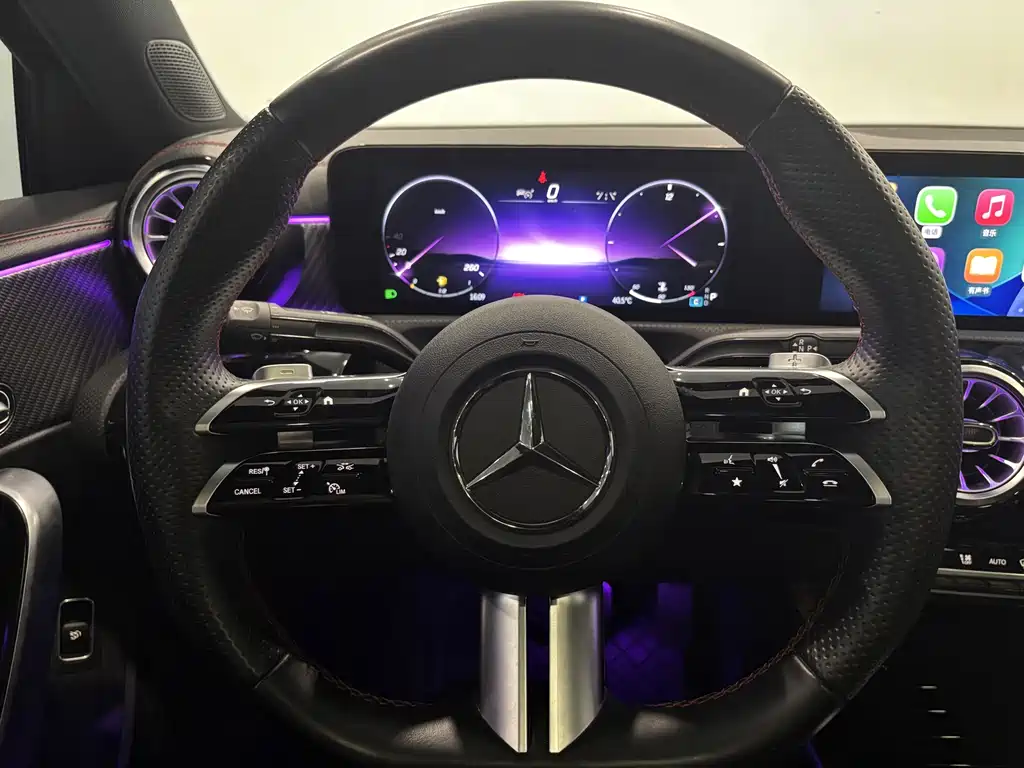 Mercedes-Benz A-Class 2023 — фото 16