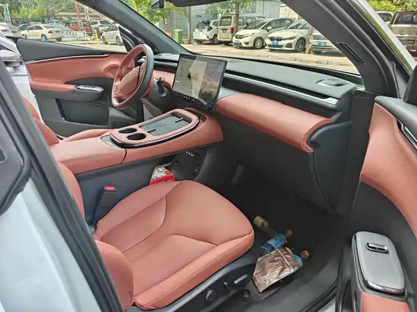 XPeng G7 2025