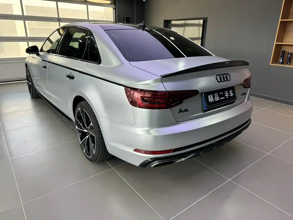 Audi A4L 2019 — фото 4
