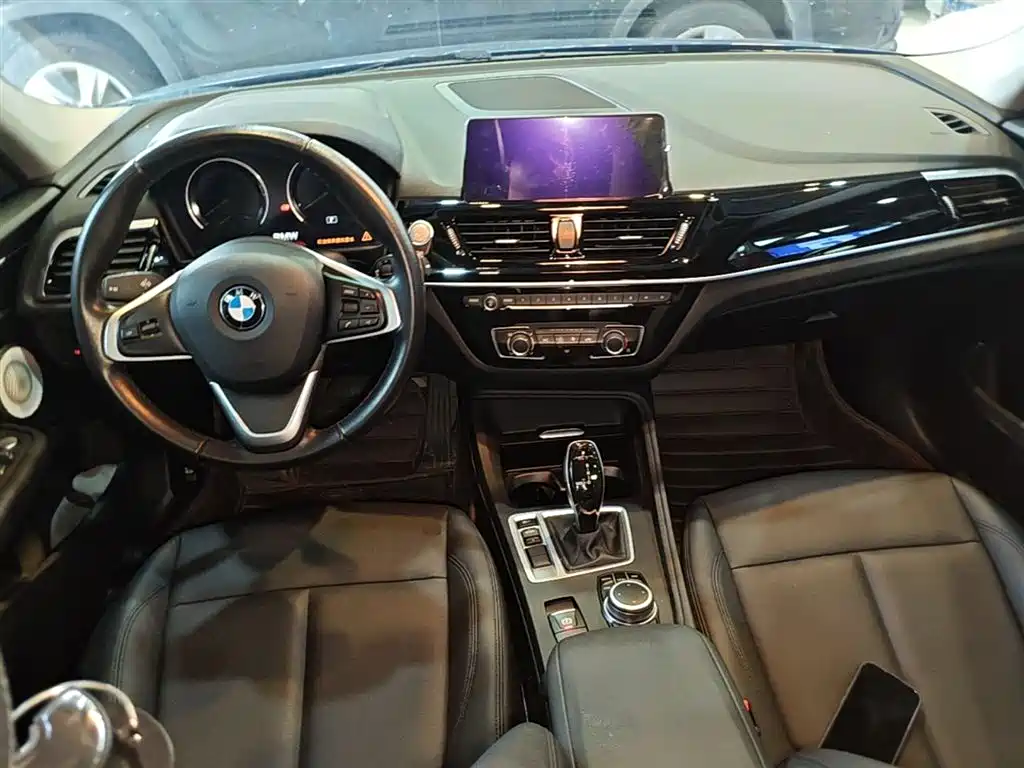 BMW 1 Series 2021 — фото 10