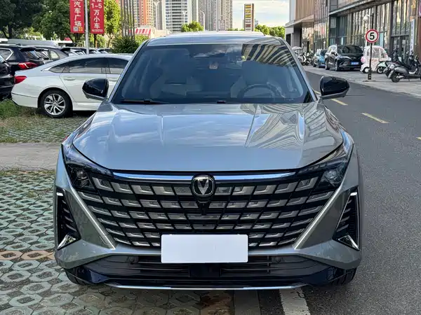 Changan UNI-Z 2025