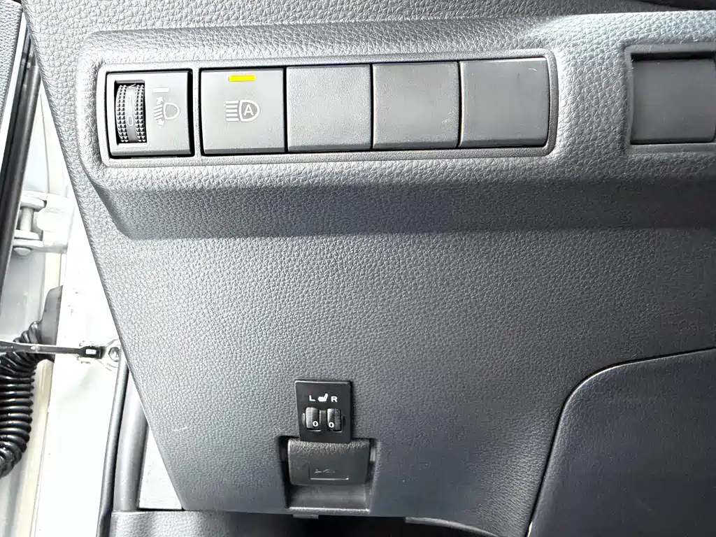 Toyota Corolla 2022 — фото 12