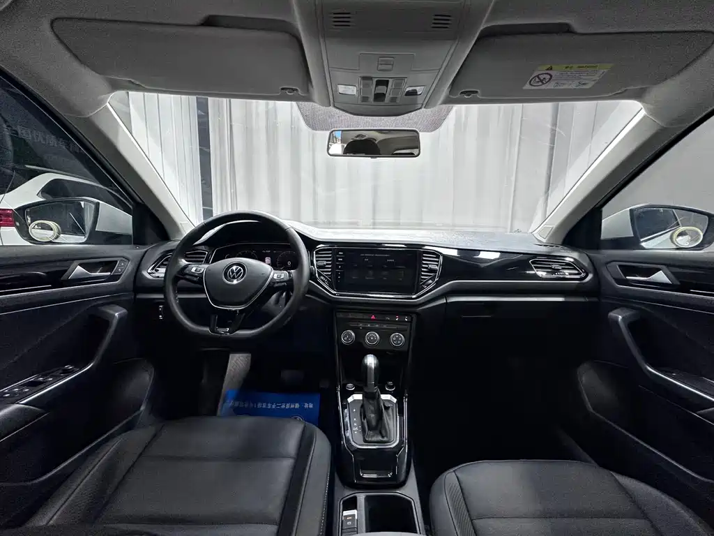 Volkswagen T-Roc 2022 — фото 11