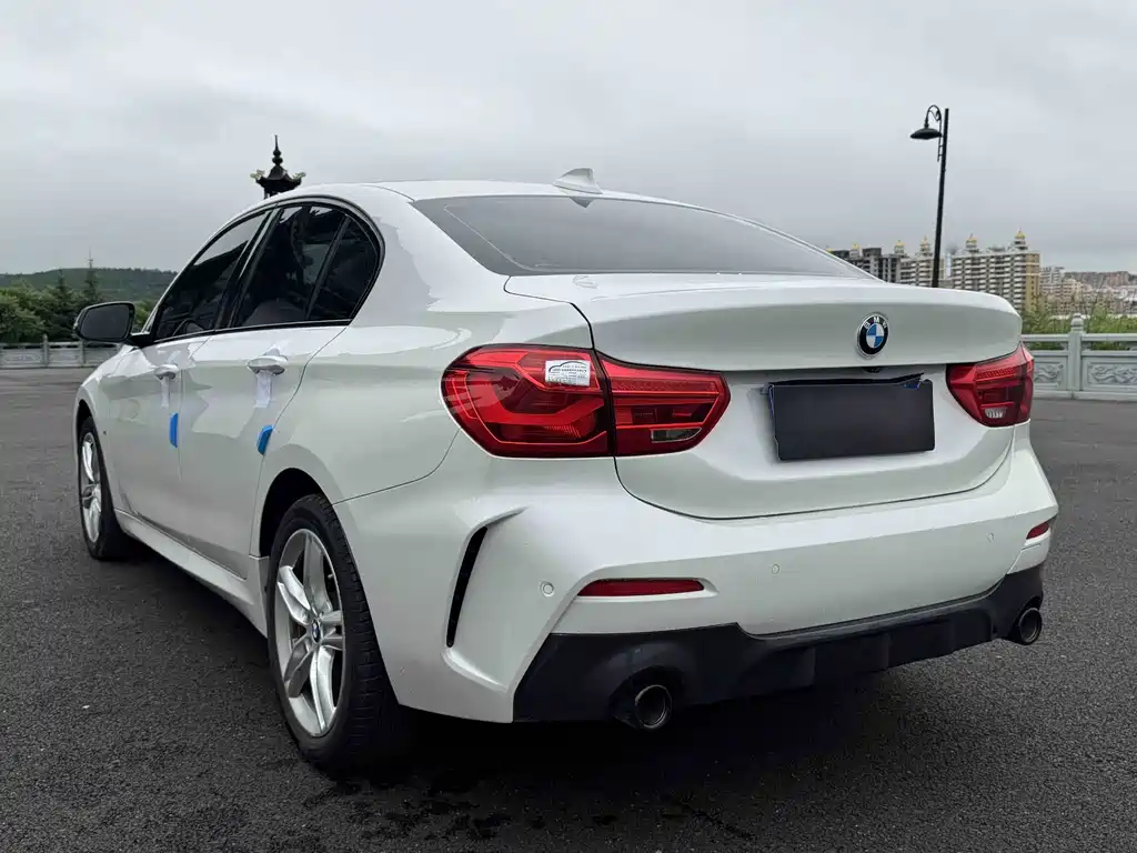 BMW 1 Series 2022