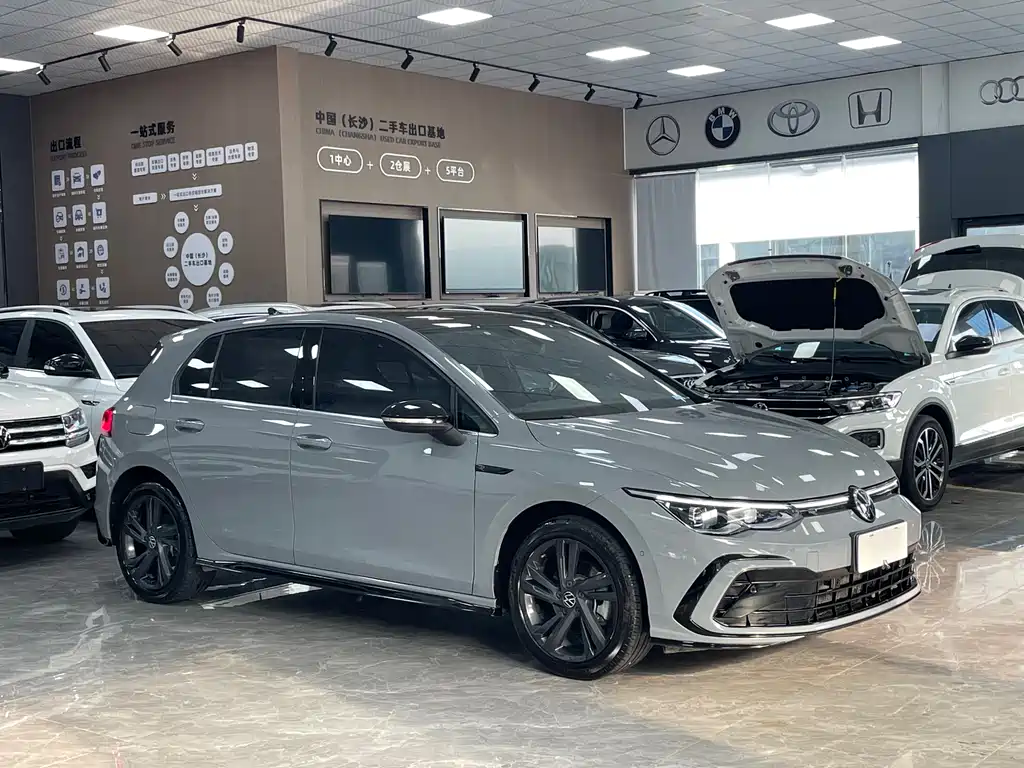 Volkswagen Golf 2022