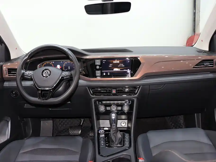 Volkswagen Tharu 2019 — фото 11