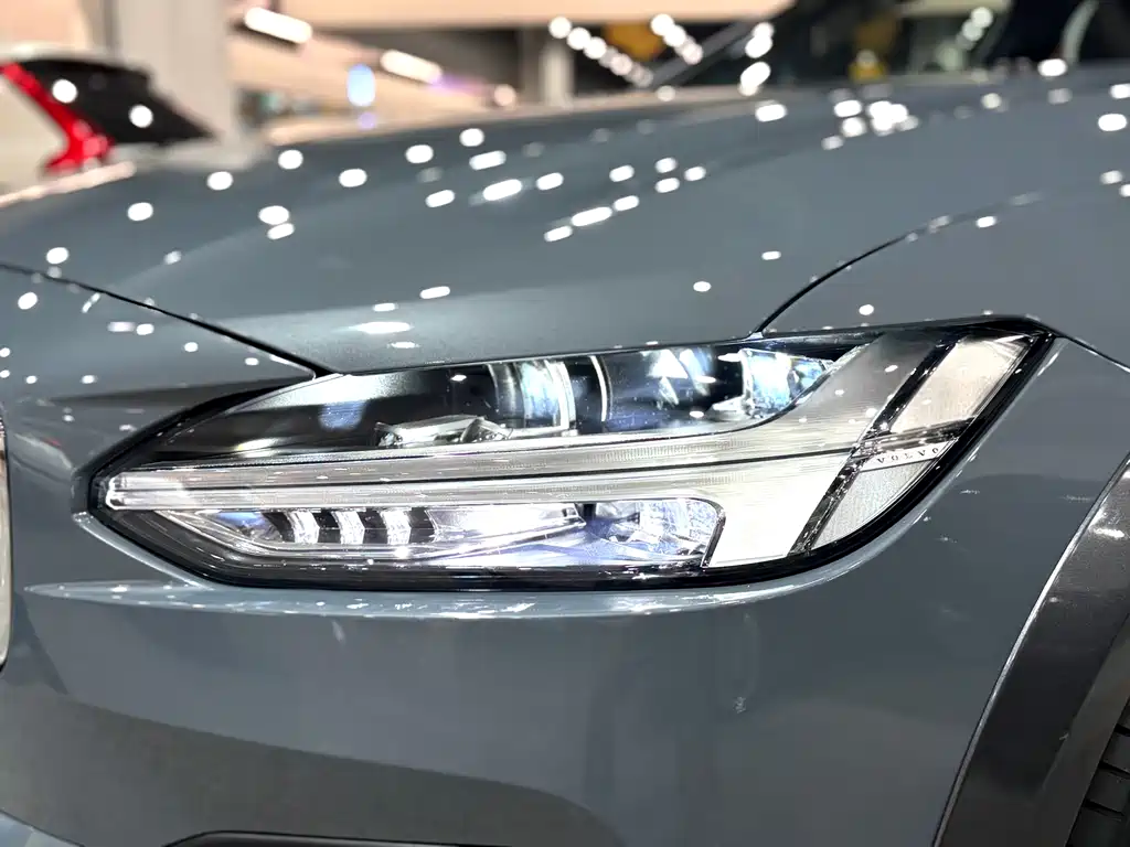 Volvo V90 2022 — фото 14