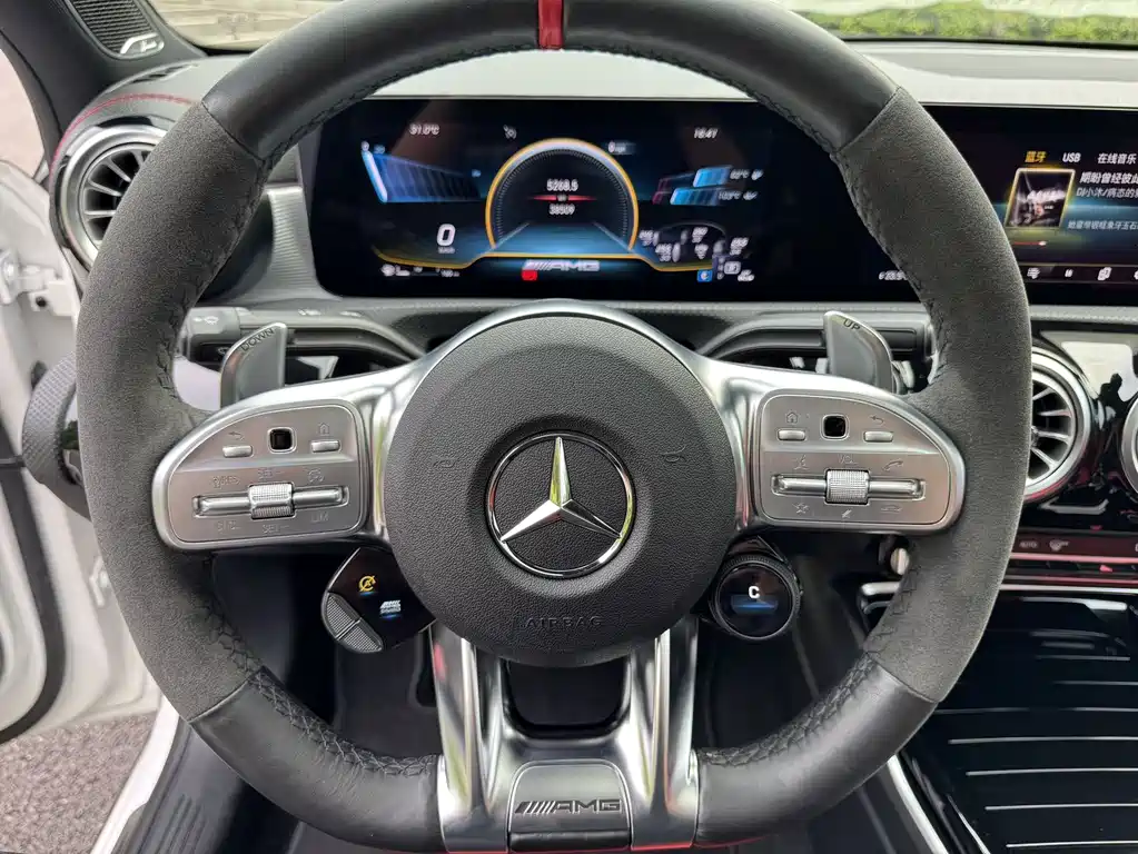 Mercedes-Benz A-Class AMG 2023 — фото 14