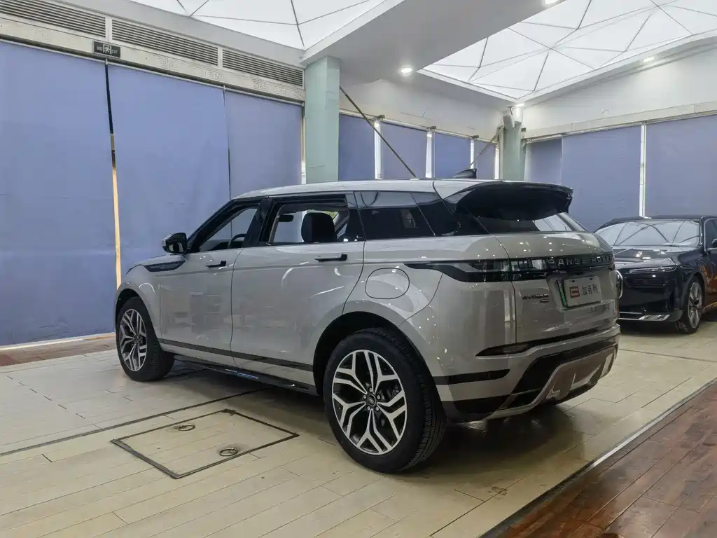 Land Rover Evoque PHEV 2024 — фото 18