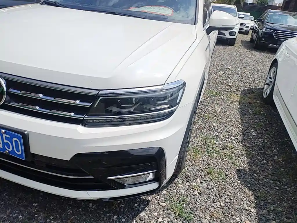 Volkswagen Tiguan L 2021 — фото 24