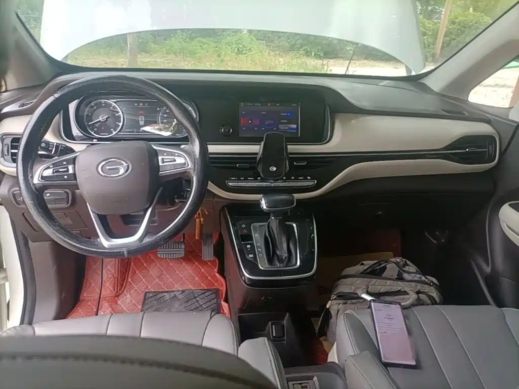 GAC Motor Trumpchi M6 2019 — фото 10