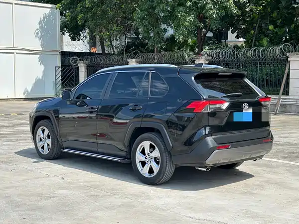 Toyota RAV4 2021