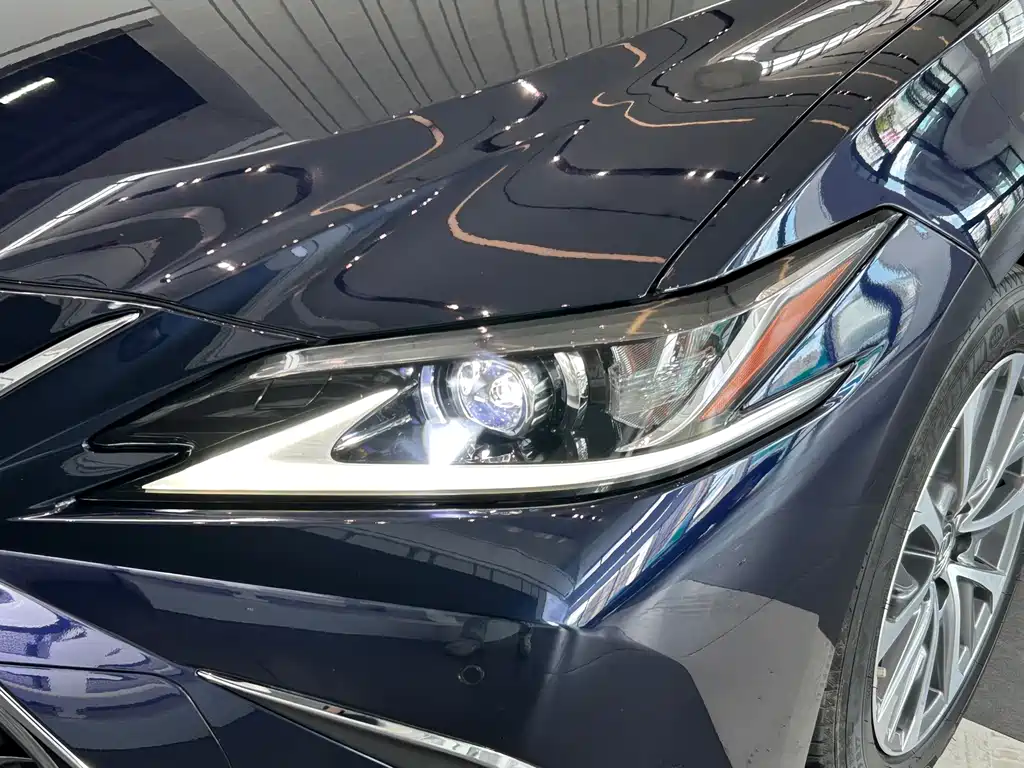 Lexus ES 2024 — фото 15