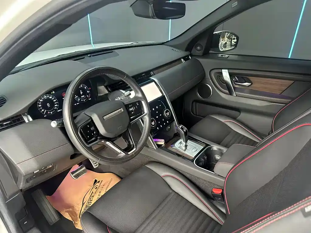 Land Rover Discovery Sport 2023 — фото 11