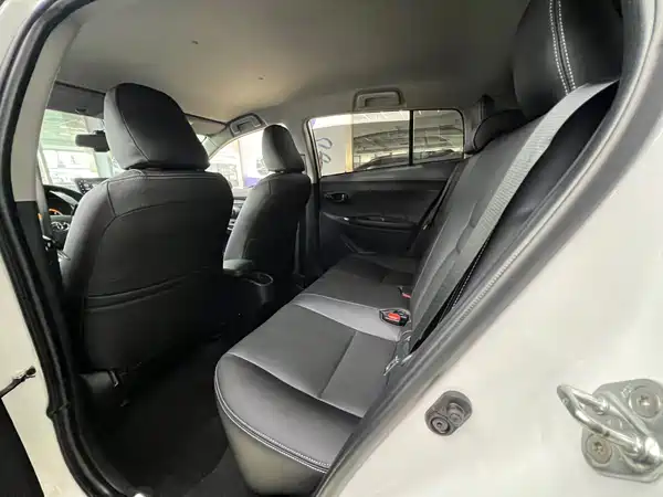 Toyota Yaris L 2022