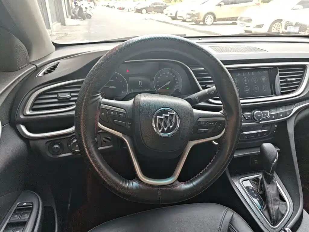 Buick Excelle 2019 — фото 11