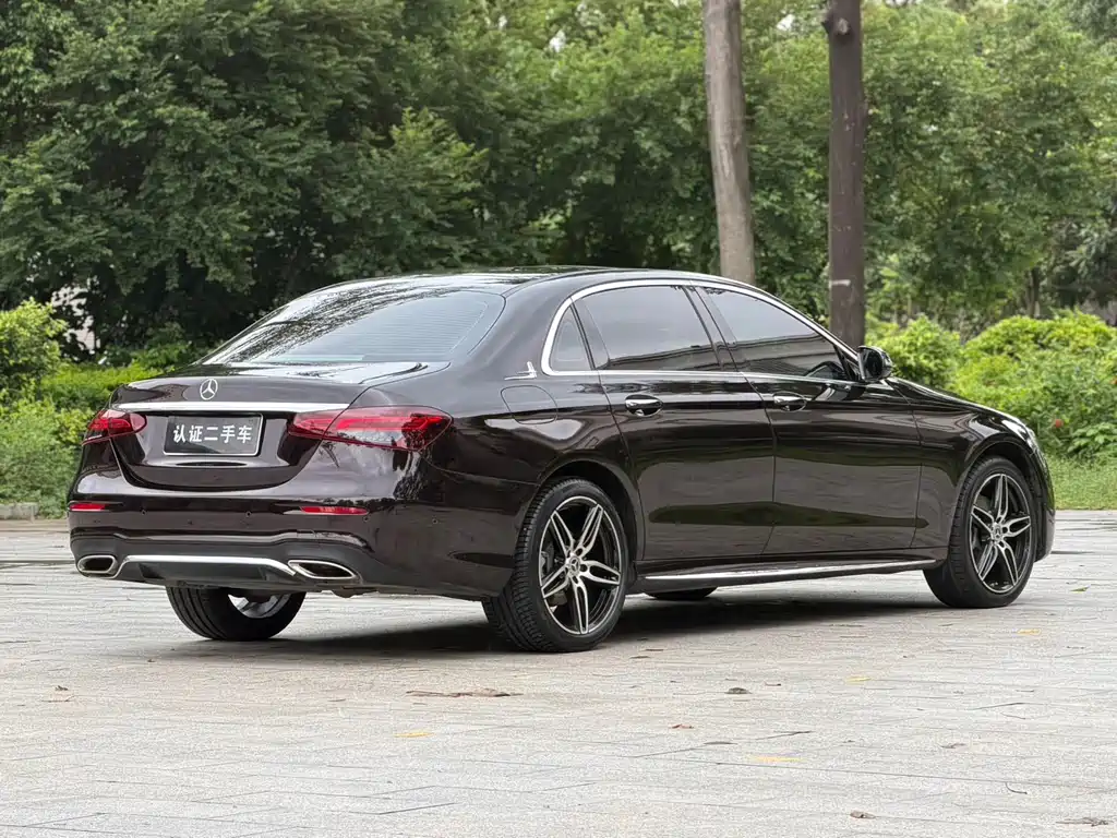 Mercedes-Benz E-Class 2020 — фото 20