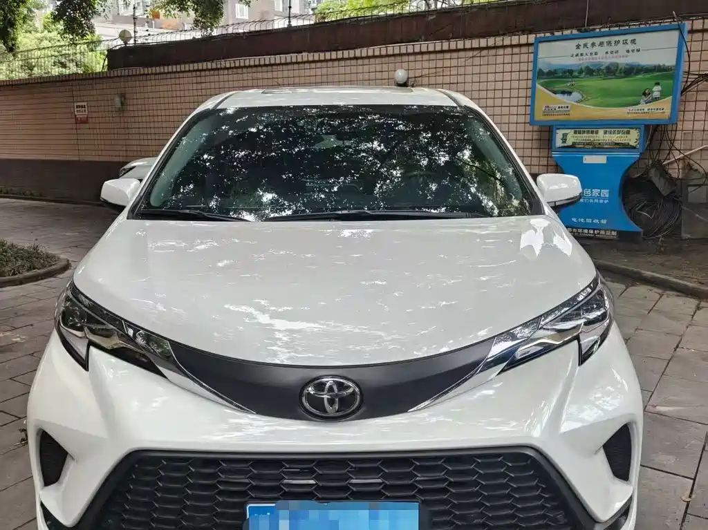 Toyota Sienna 2026