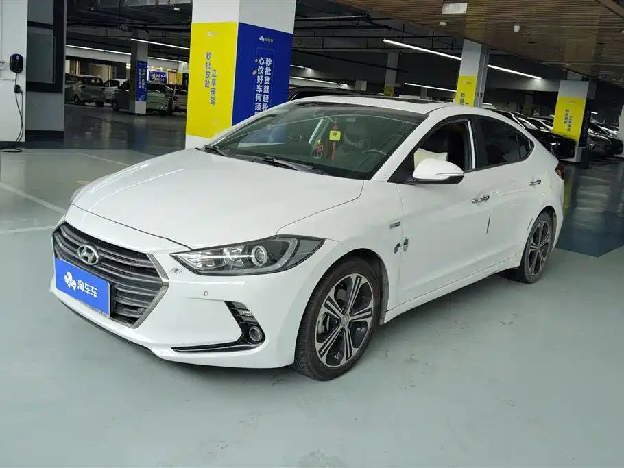 Hyundai Elantra 2016