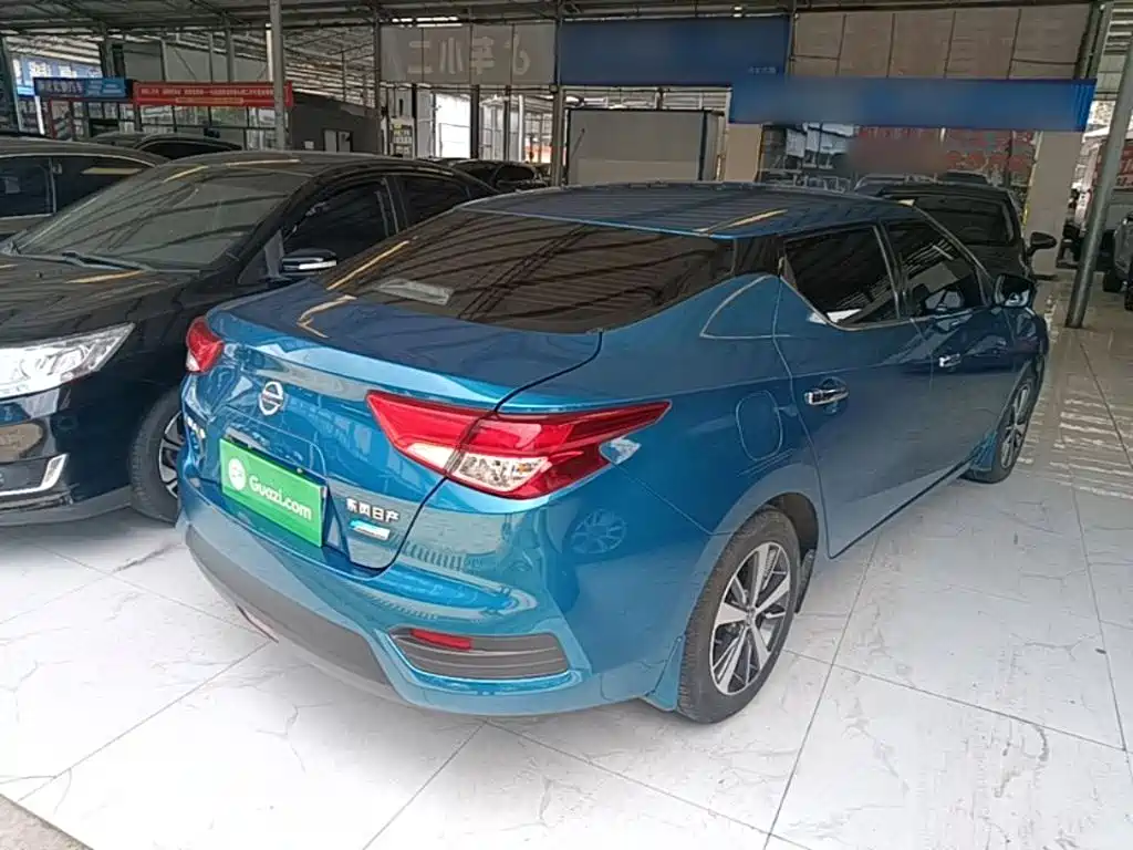Nissan Bluebird 2018
